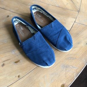 TOMS-Navy Blue
